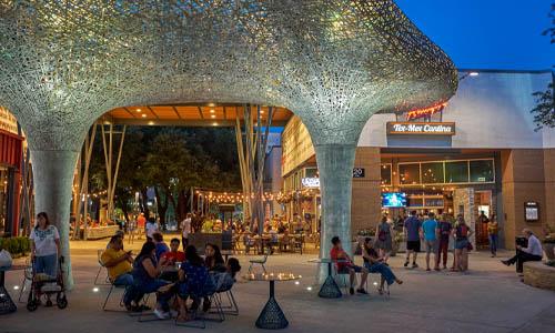Dining and atmosphere in Austin